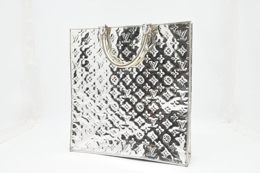 Louis Vuitton Sac Plat in Miroir Vernis Leather