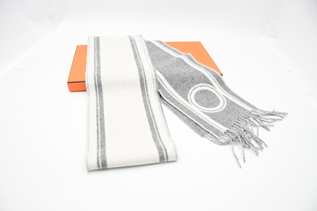 Hermes Scarf Bande de Repos in Grey and White Cashmere