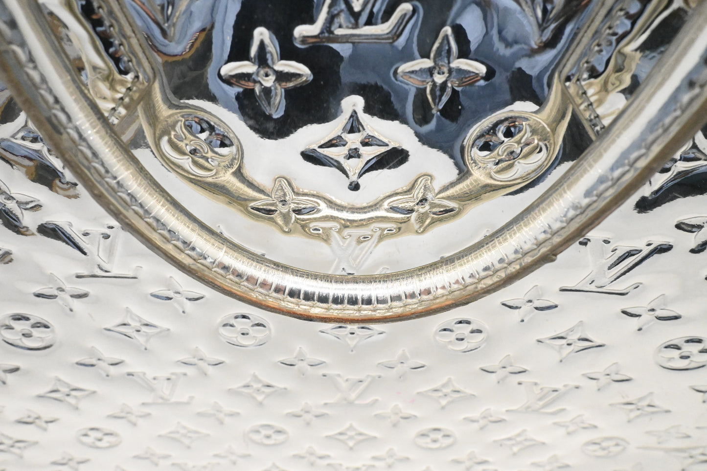 Louis Vuitton Sac Plat in Miroir Vernis Leather