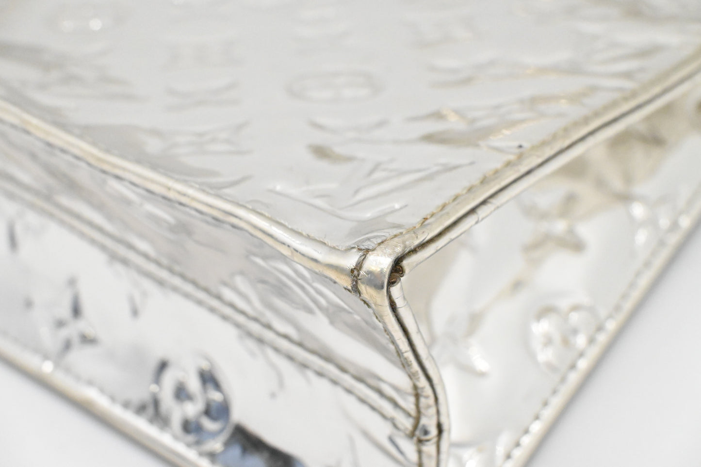 Louis Vuitton Sac Plat in Miroir Vernis Leather