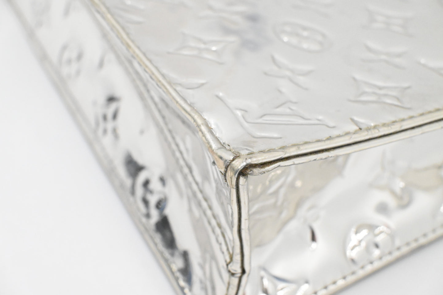 Louis Vuitton Sac Plat in Miroir Vernis Leather
