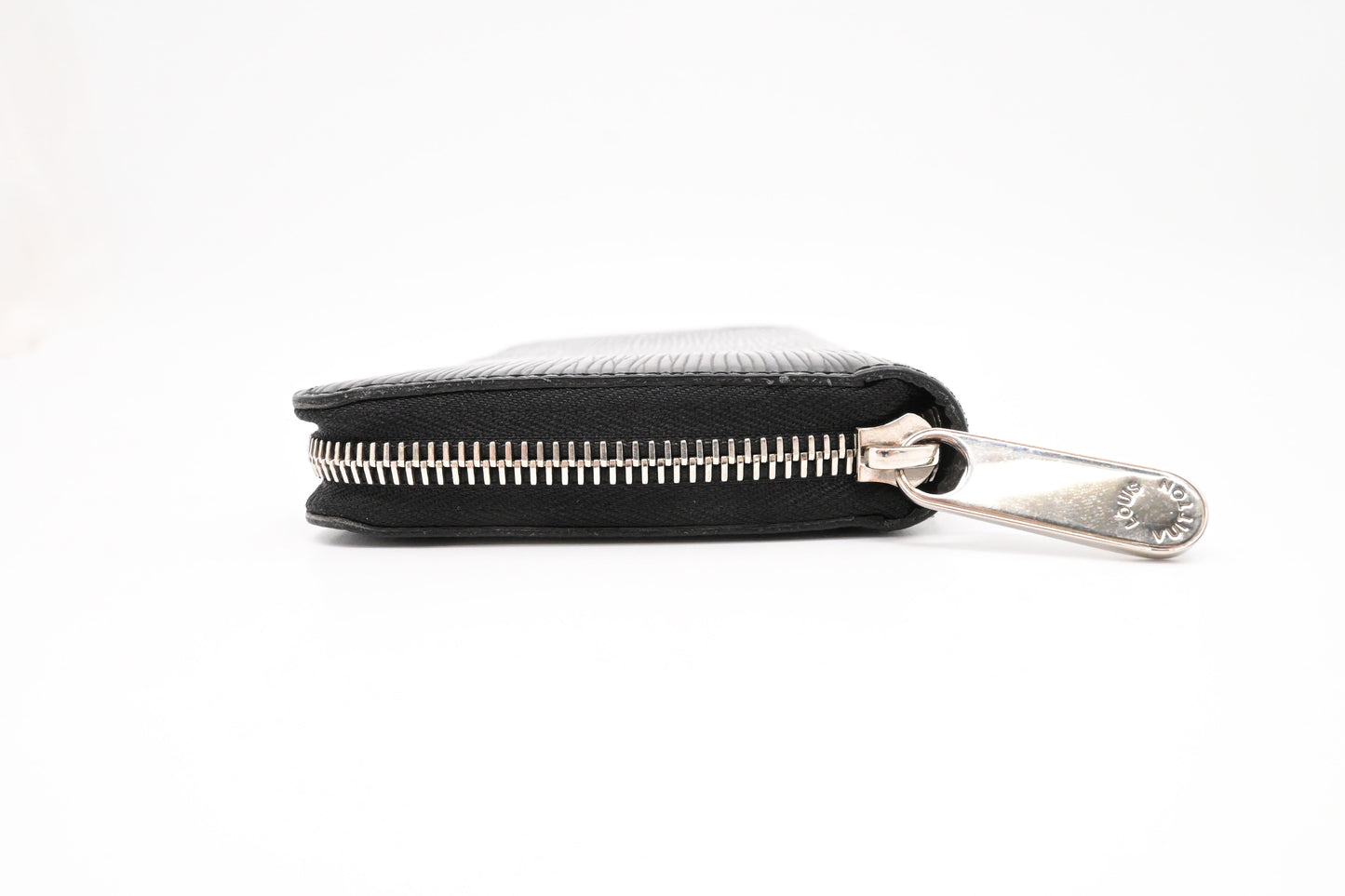Louis Vuitton Zippy Wallet in Black Epi Leather