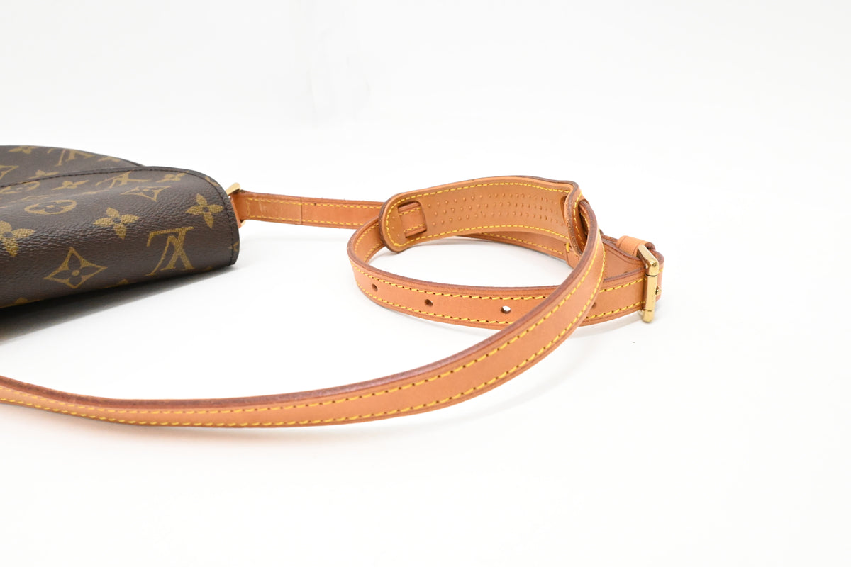 Louis Vuitton Chantilly MM in Monogram Canvas