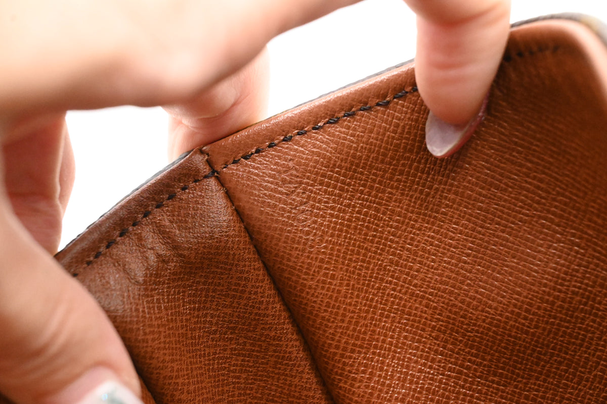 Louis Vuitton Chantilly MM in Monogram Canvas