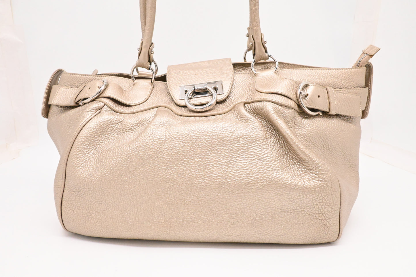 Ferragamo Tote Bag Gancini in Champagne Leather