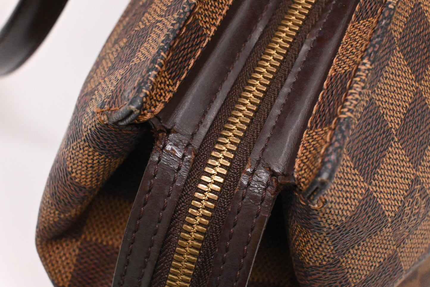 Louis Vuitton Chelsea in Damier Ebene Canvas