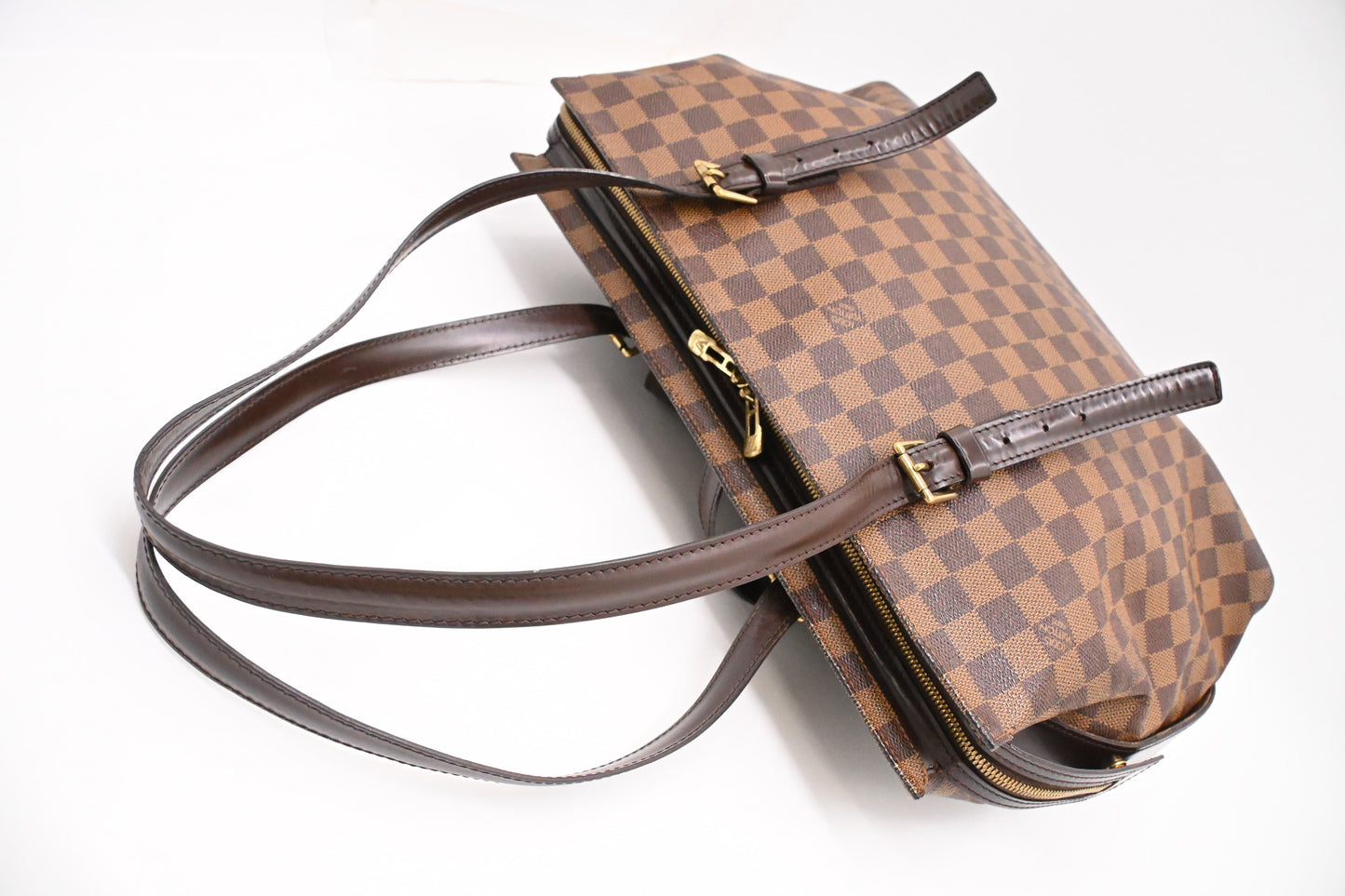 Louis Vuitton Chelsea in Damier Ebene Canvas