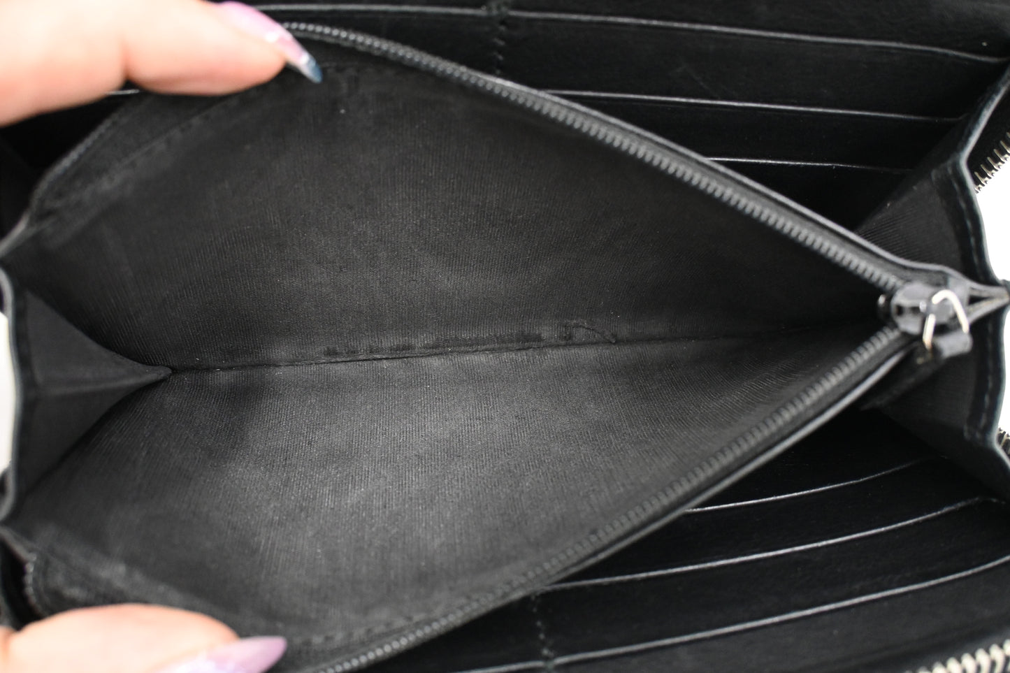 Gucci Long Wallet in Black Microguccissima Leather