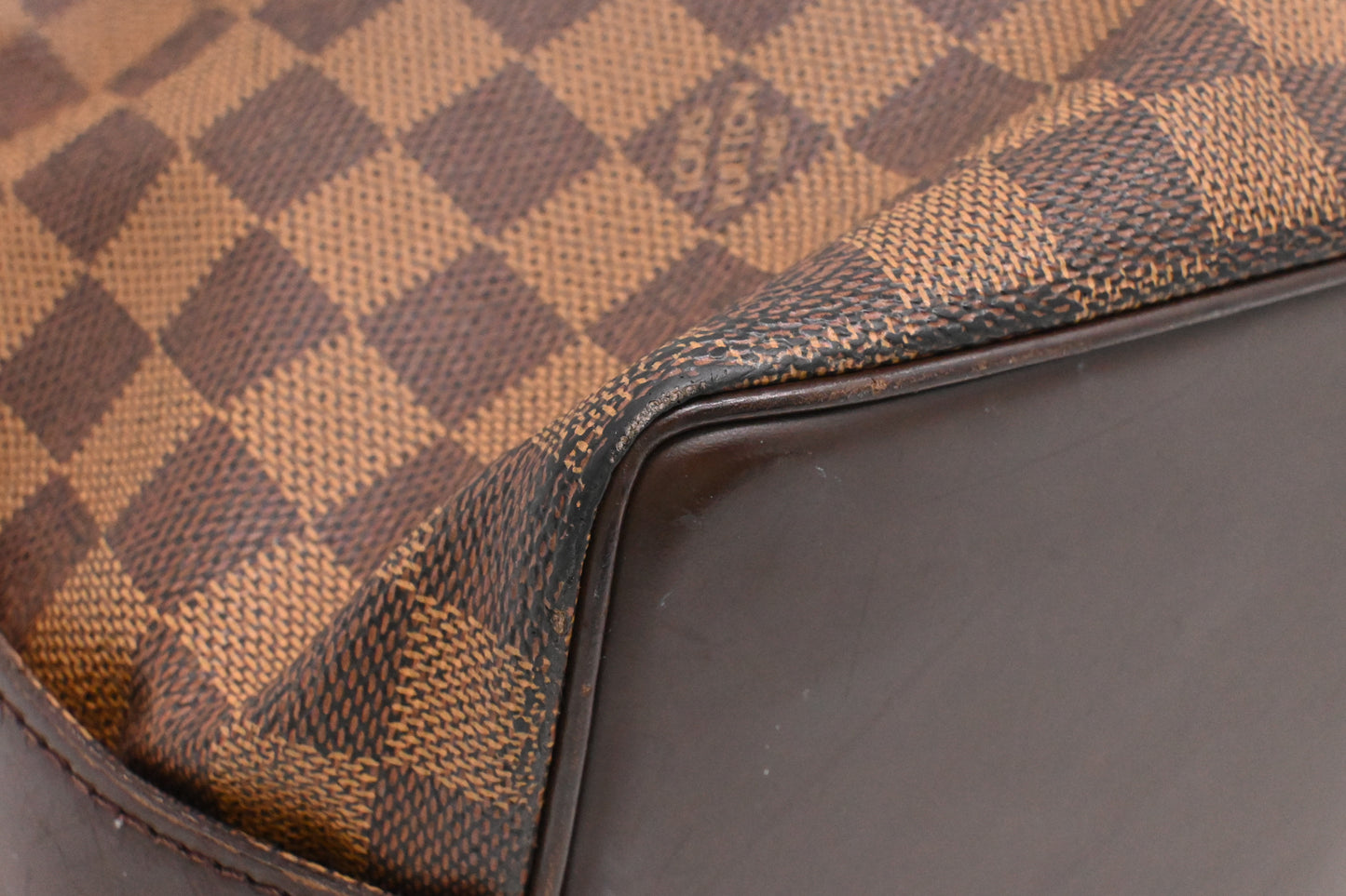 Louis Vuitton Chelsea in Damier Ebene Canvas