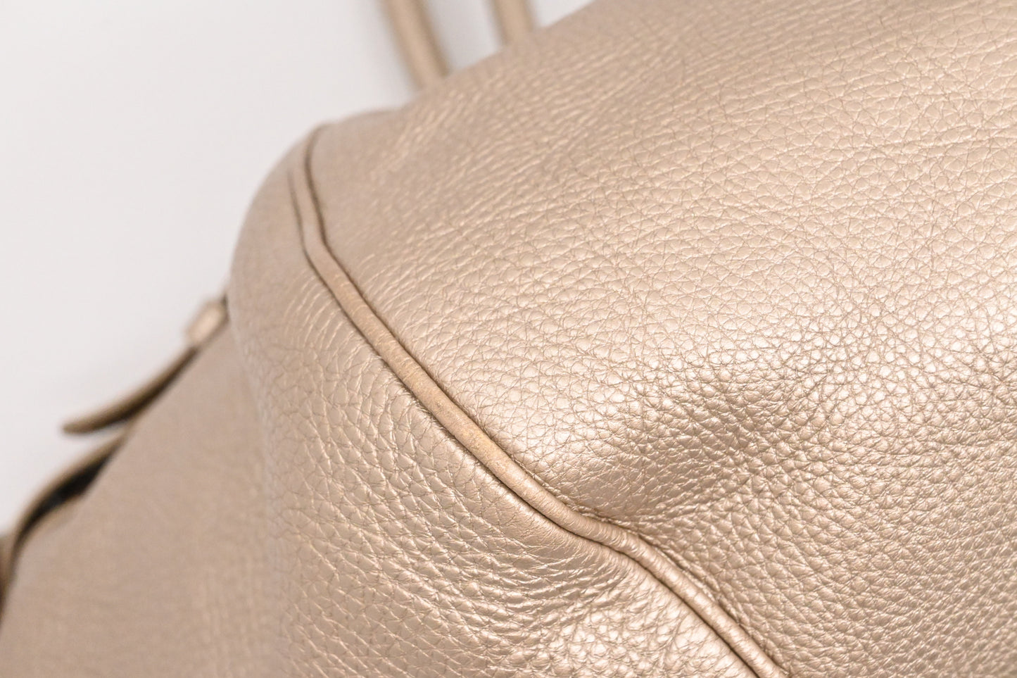 Ferragamo Tote Bag Gancini in Champagne Leather