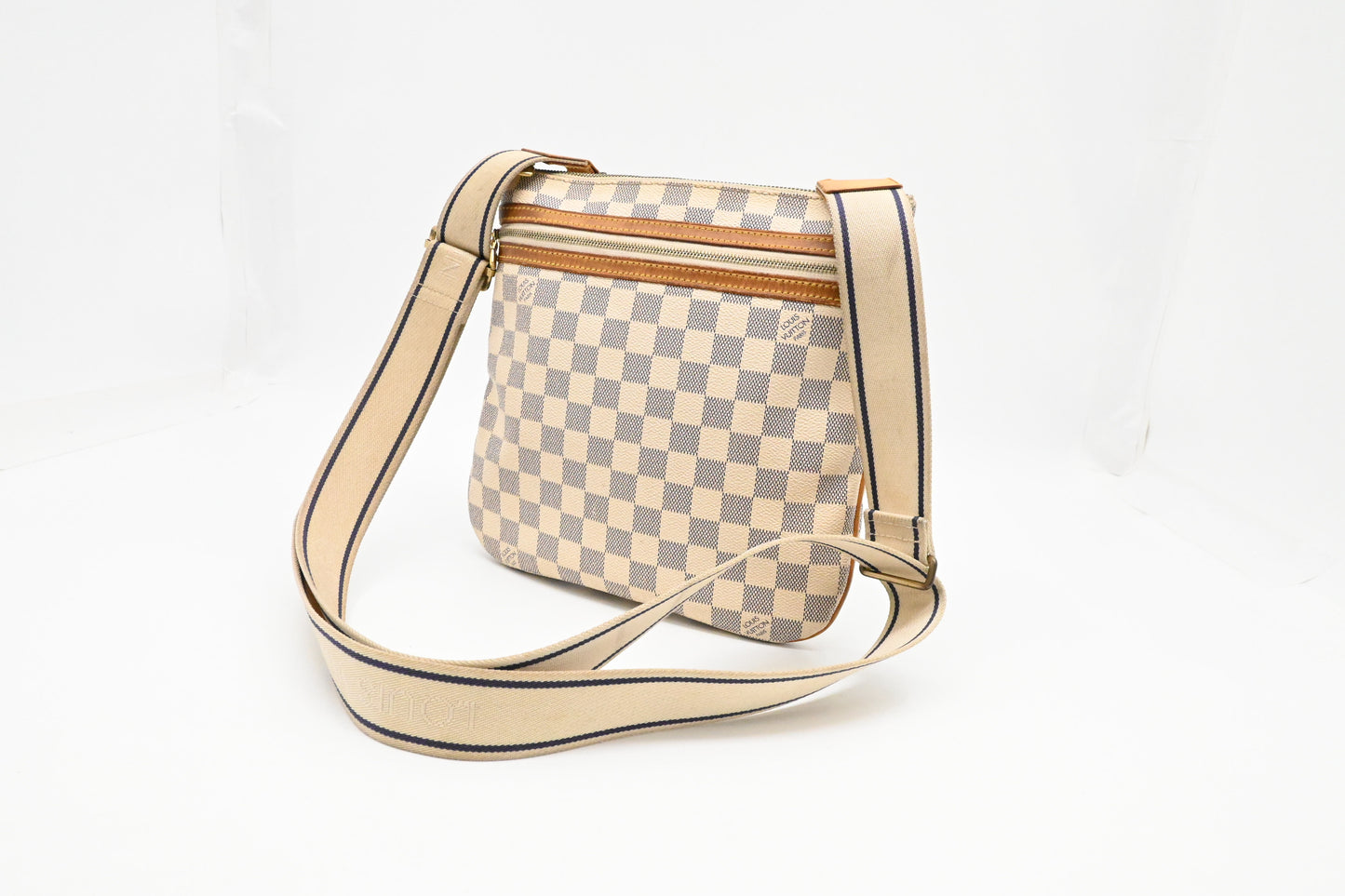 Louis Vuitton Pochette Bosphore in Damier Azur Canvas
