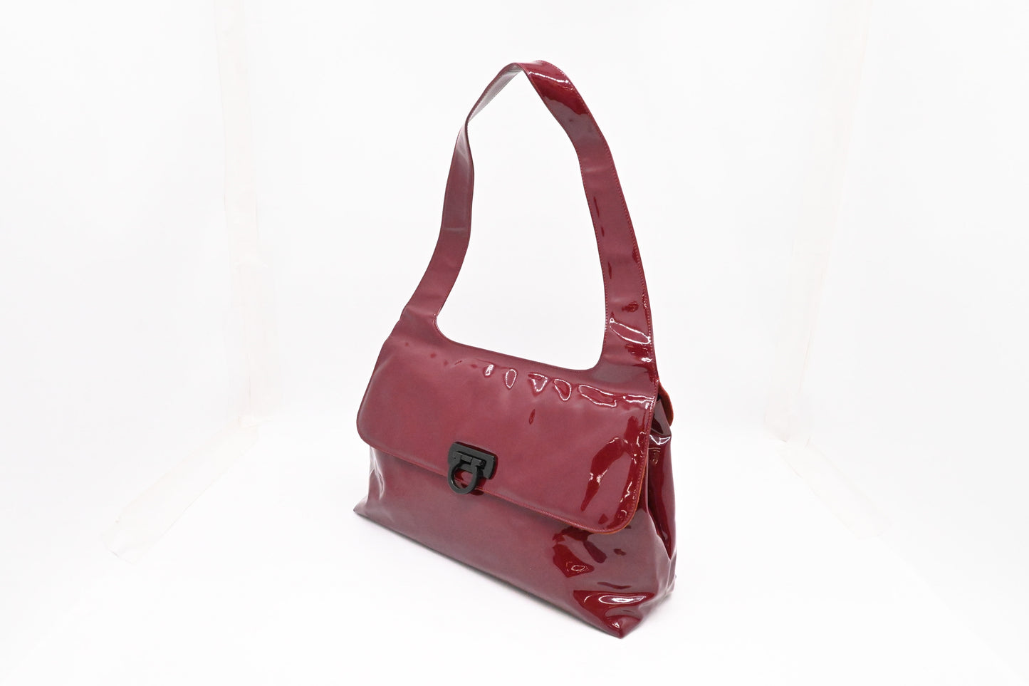 Ferragamo Shoulder Bag in Burgundy Patent Leather