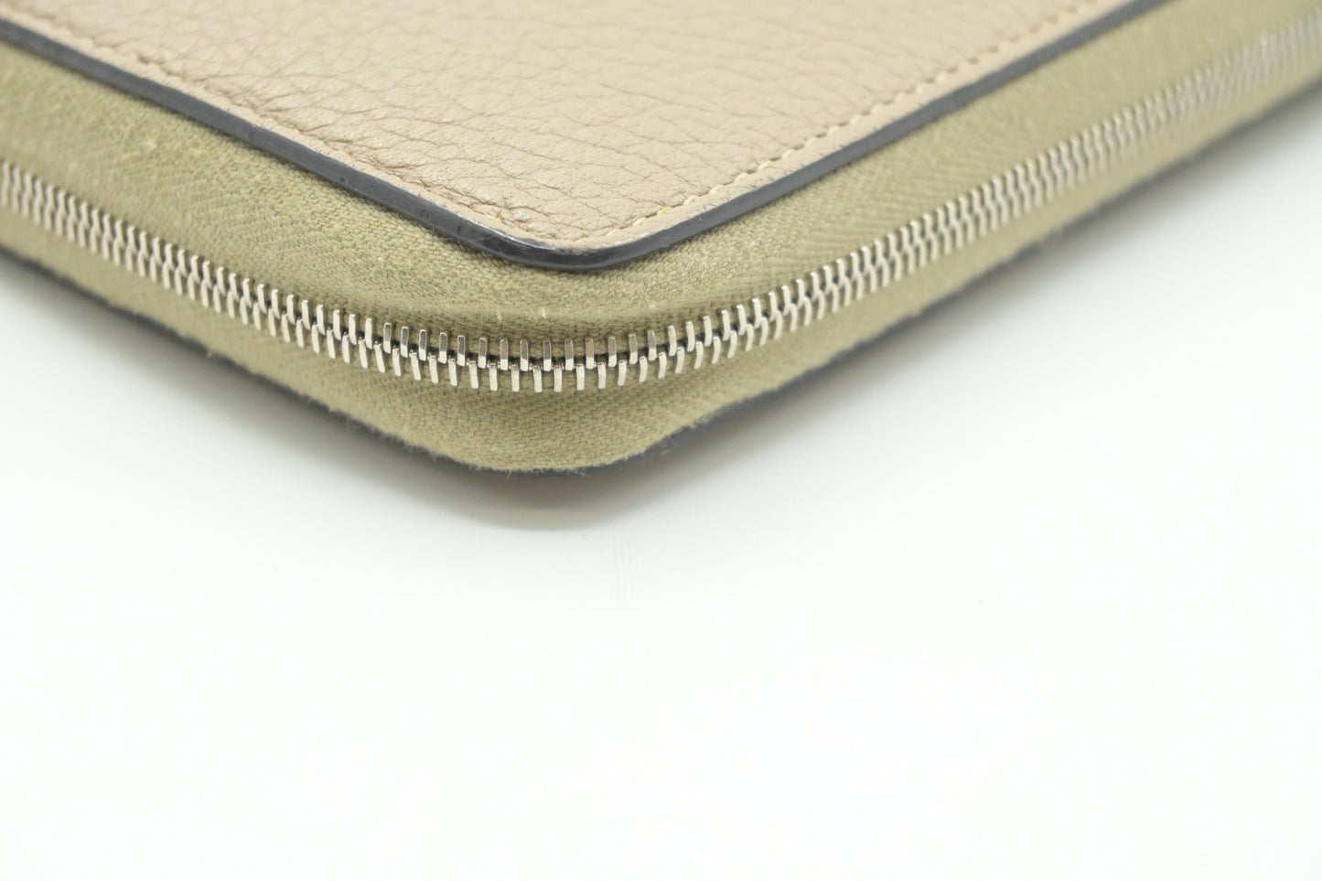 Celine Zippy Wallet in Beige Leather