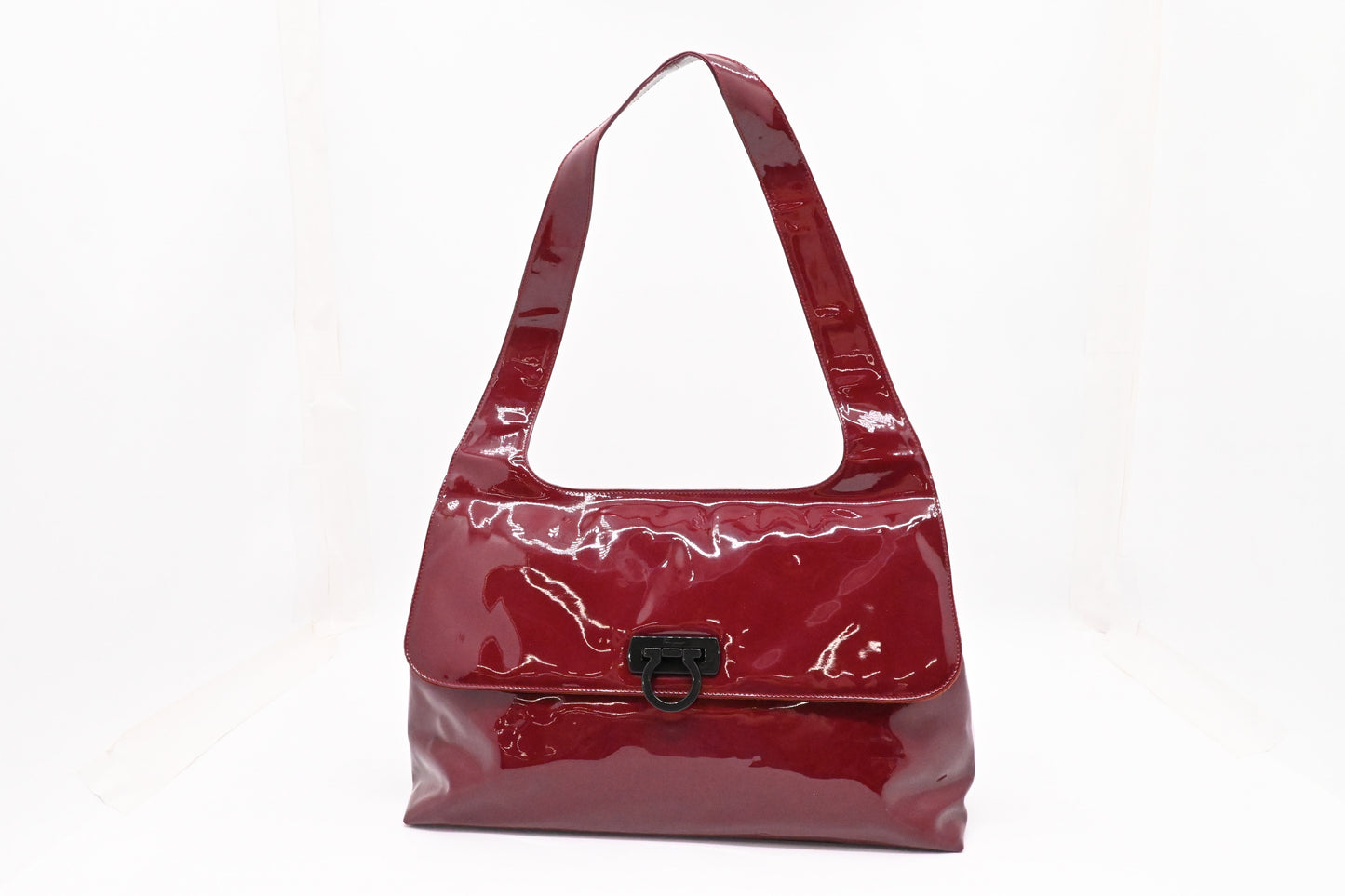 Ferragamo Shoulder Bag in Burgundy Patent Leather