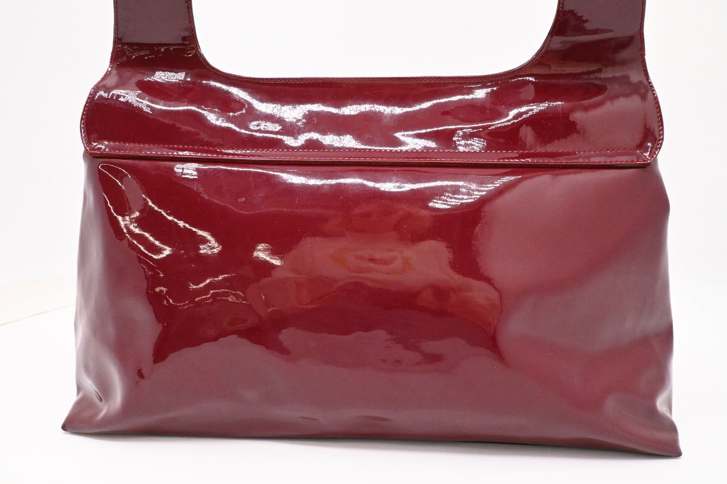 Ferragamo Shoulder Bag in Burgundy Patent Leather
