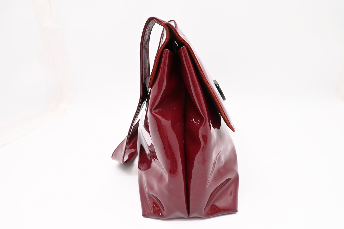 Ferragamo Shoulder Bag in Burgundy Patent Leather