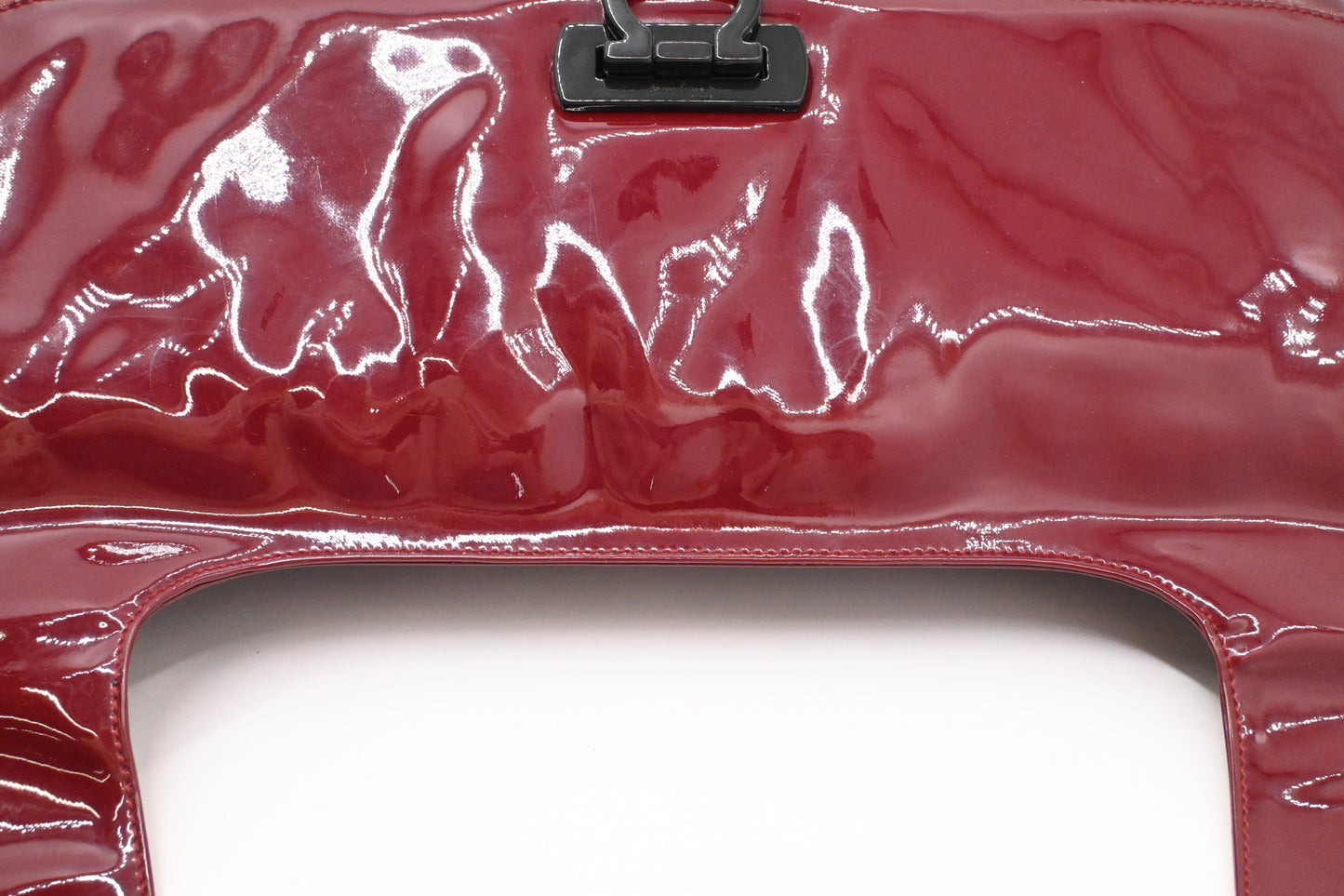 Ferragamo Shoulder Bag in Burgundy Patent Leather