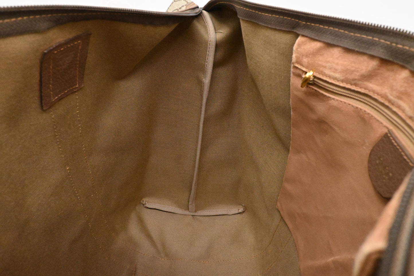 Gucci Travel Tote in GG Supreme Canvas