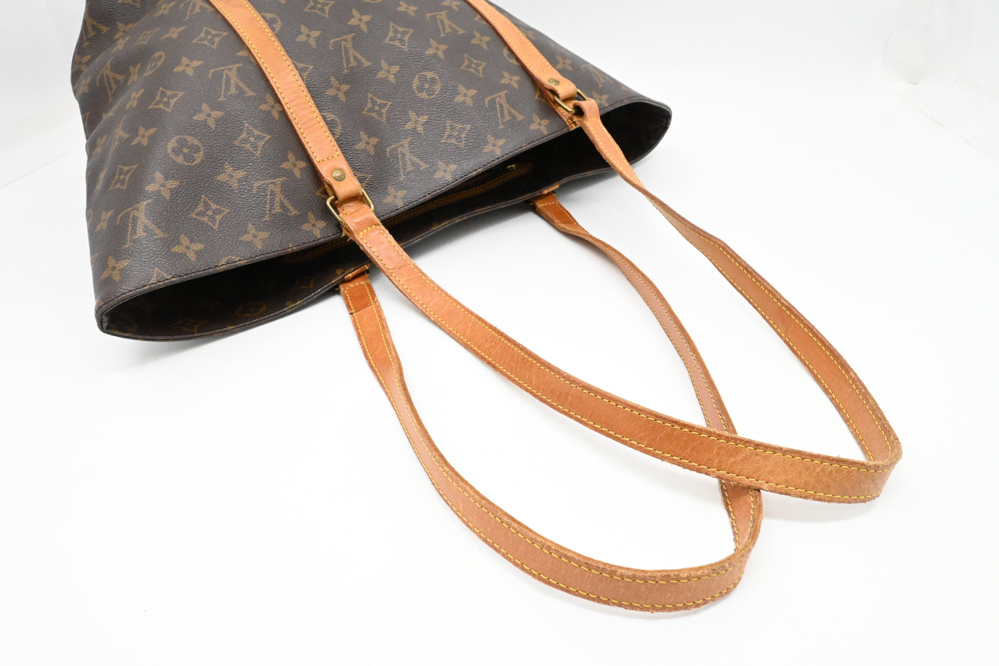 Louis Vuitton Sac Shopping 48 in Monogram Canvas