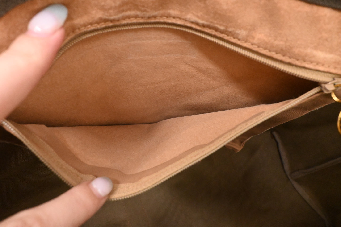 Gucci Travel Tote in GG Supreme Canvas