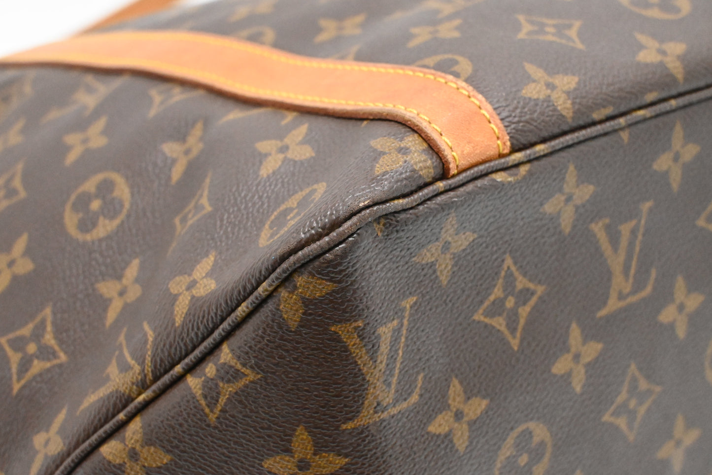 Louis Vuitton Sac Shopping 48 in Monogram Canvas