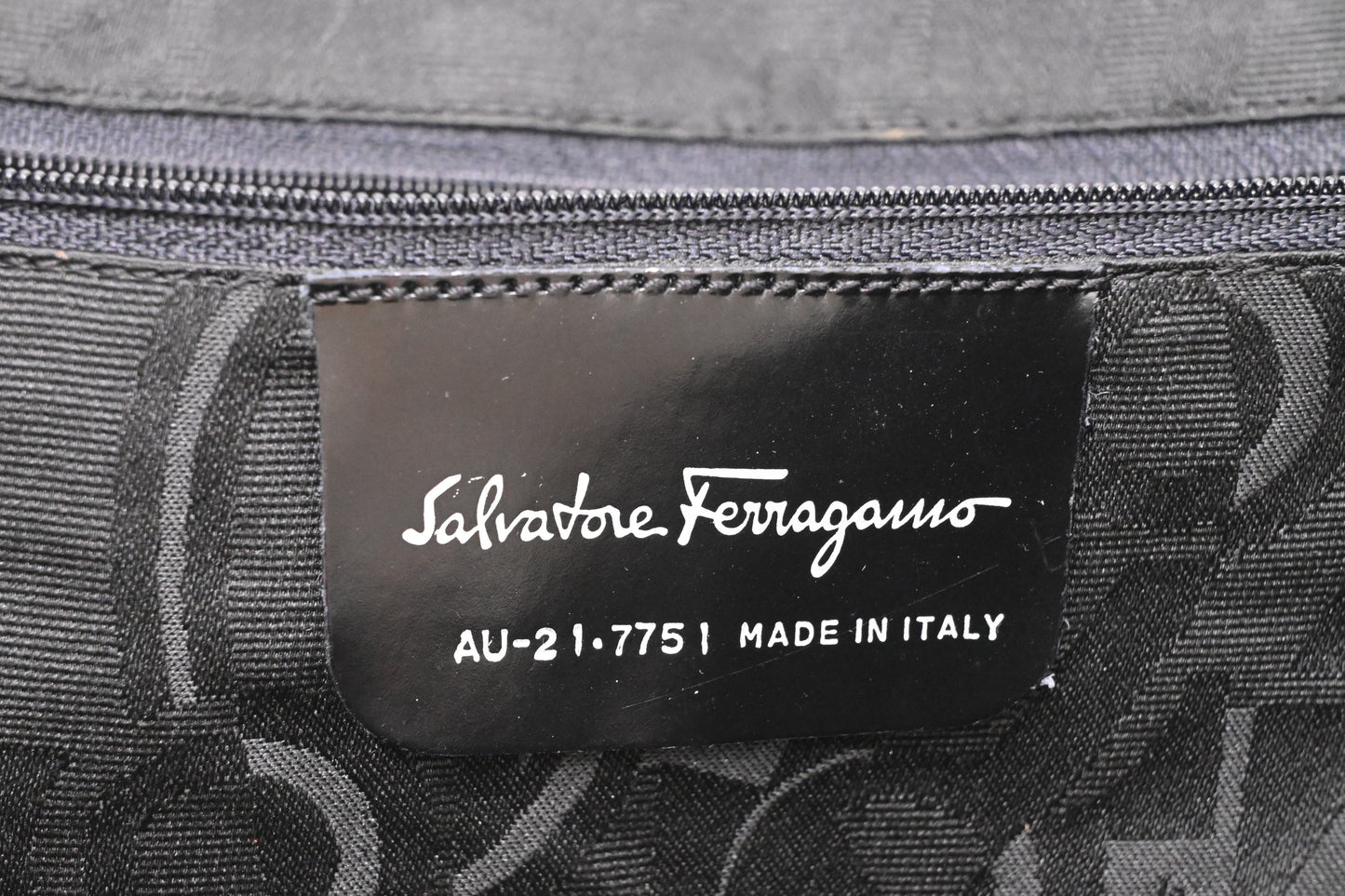 Ferragamo Shoulder Bag in Burgundy Patent Leather