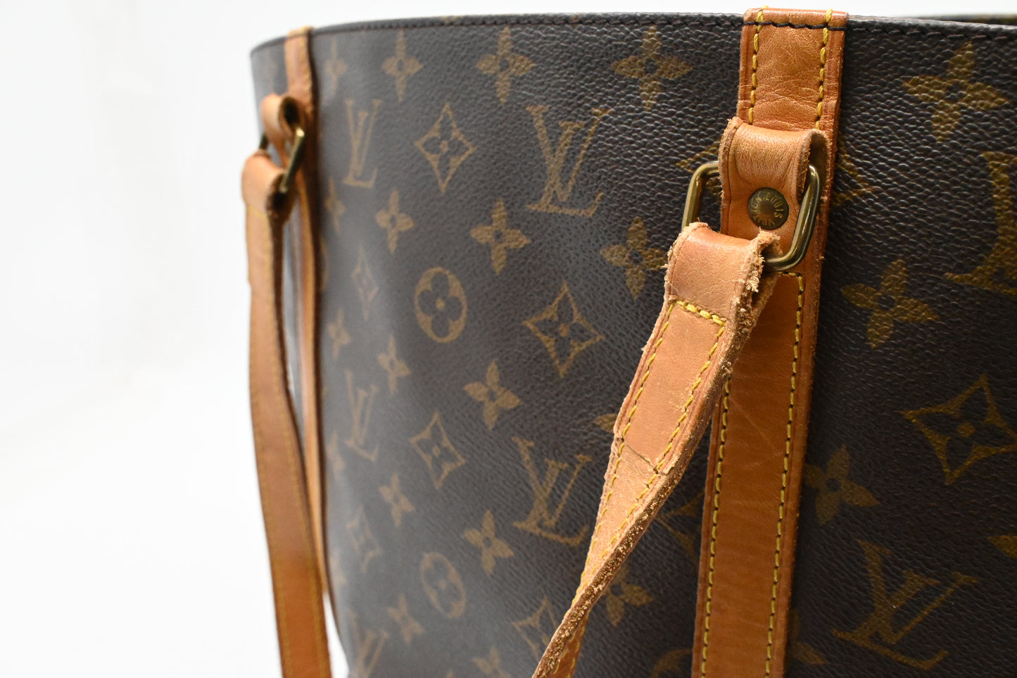 Louis Vuitton Sac Shopping 48 in Monogram Canvas
