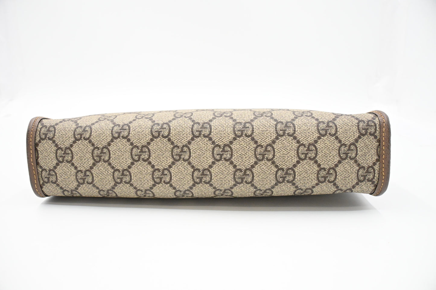 Gucci Clutch in GG Supreme Canvas