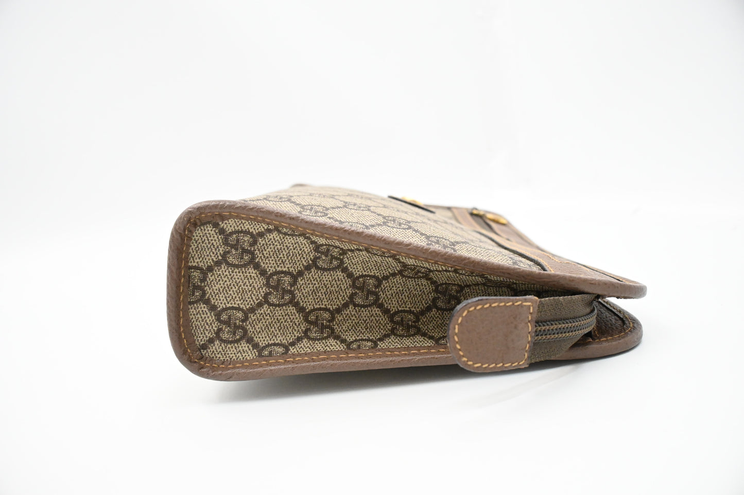 Gucci Clutch in GG Supreme Canvas