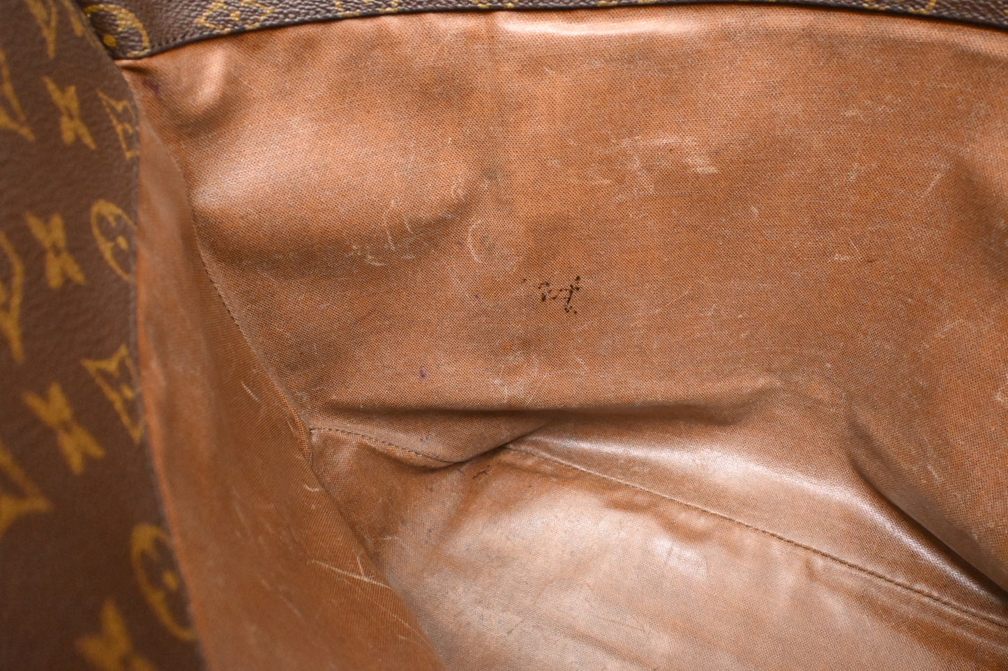 Louis Vuitton Sac Shopping 48 in Monogram Canvas