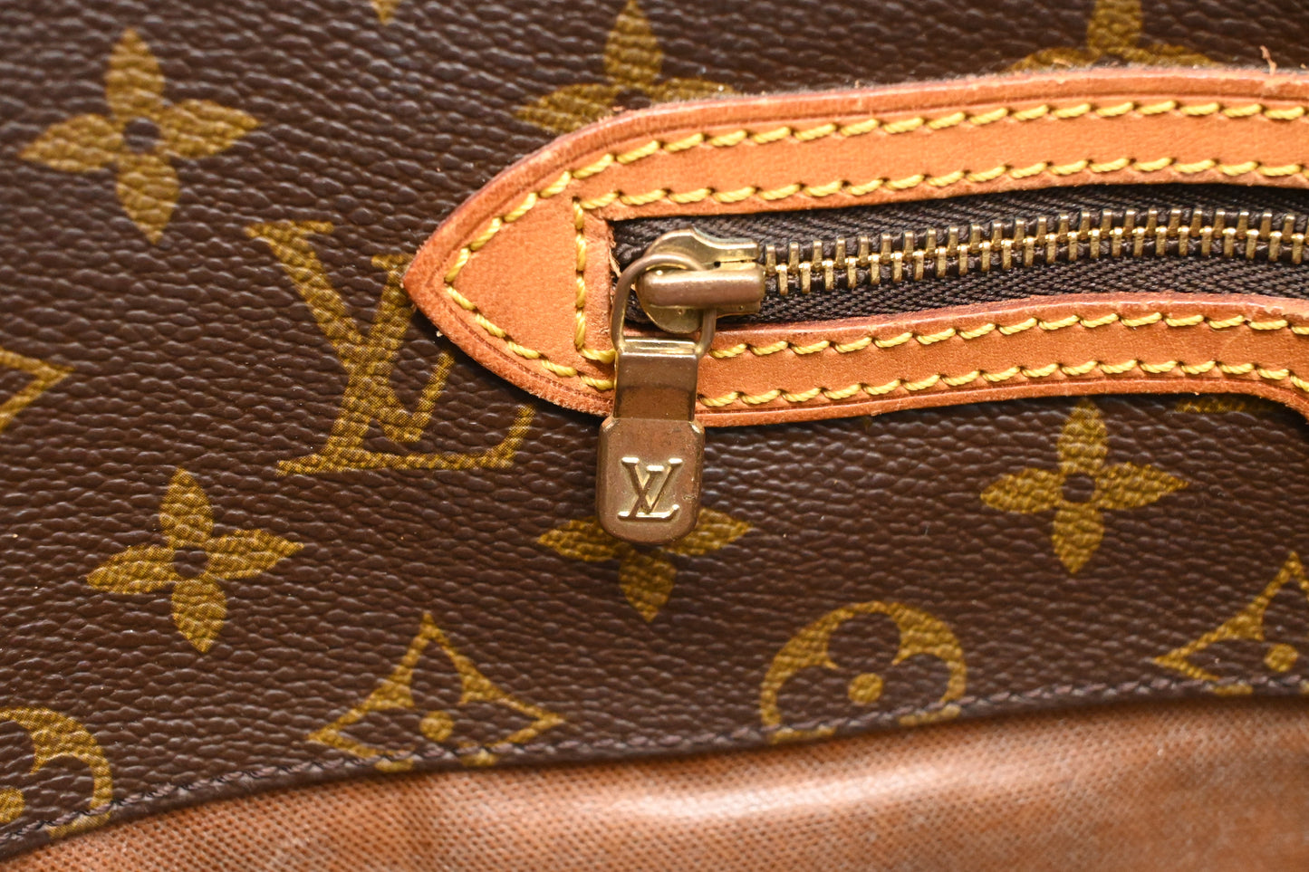 Louis Vuitton Sac Shopping 48 in Monogram Canvas