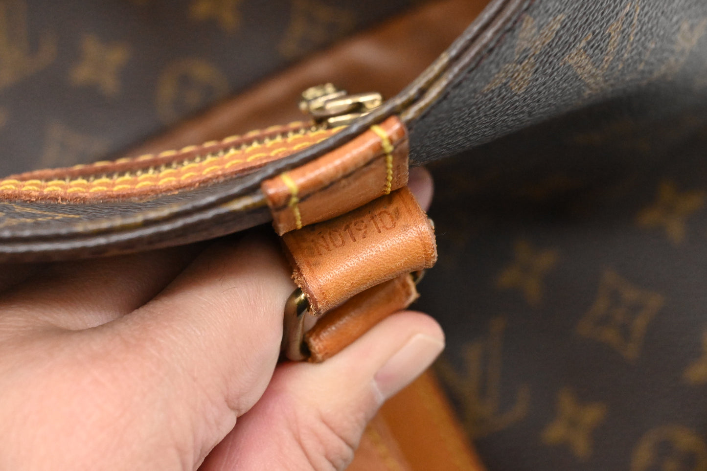 Louis Vuitton Sac Shopping 48 in Monogram Canvas