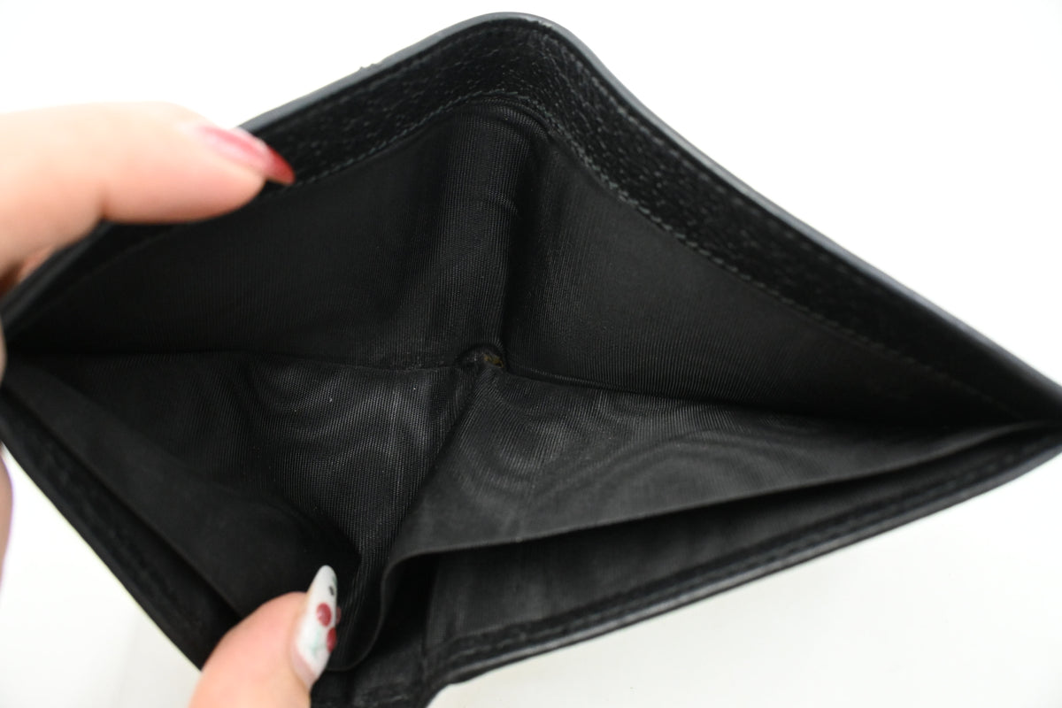 Gucci Bee Compact Wallet in Black Leather