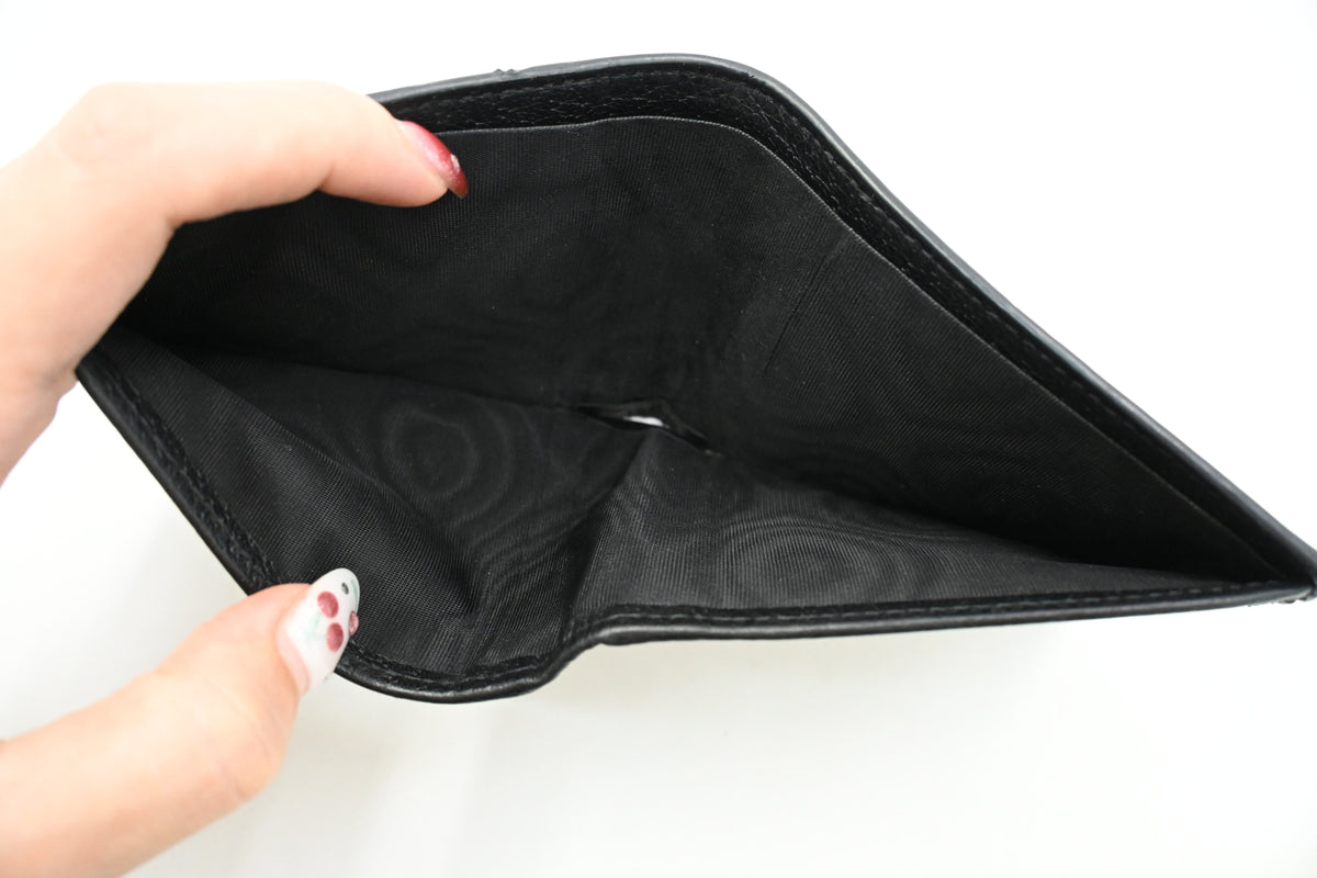 Gucci Bee Compact Wallet in Black Leather