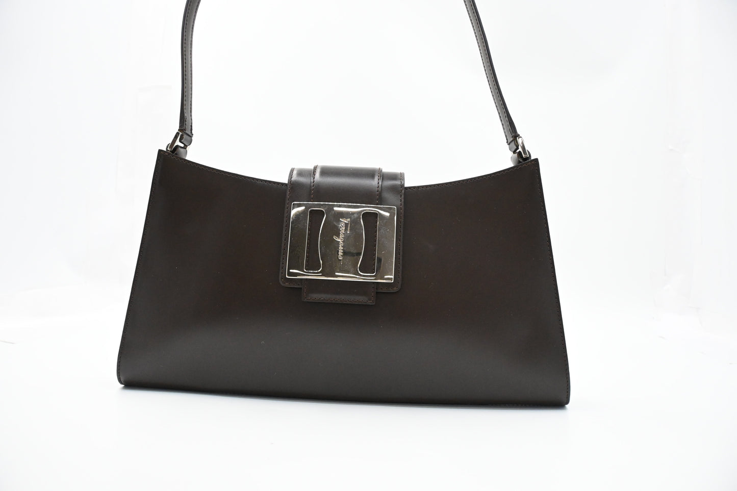 Ferragamo Shoulder Bag in Chocolate Brown Leather