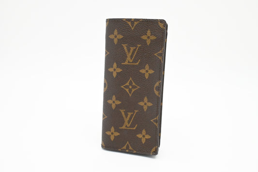 Louis Vuitton Open Glasses Case in Monogram Canvas