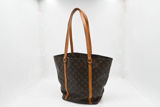 Louis Vuitton Sac Shopping 48 in Monogram Canvas