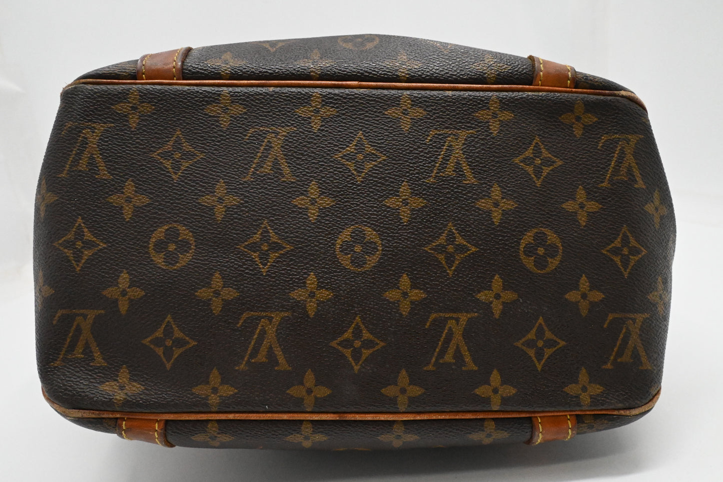 Louis Vuitton Sac Shopping 48 in Monogram Canvas