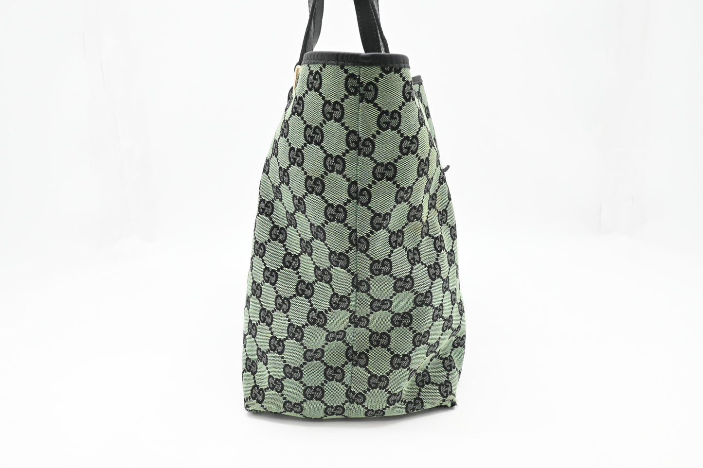 Gucci Shoulder Bag in Green GG Canvas
