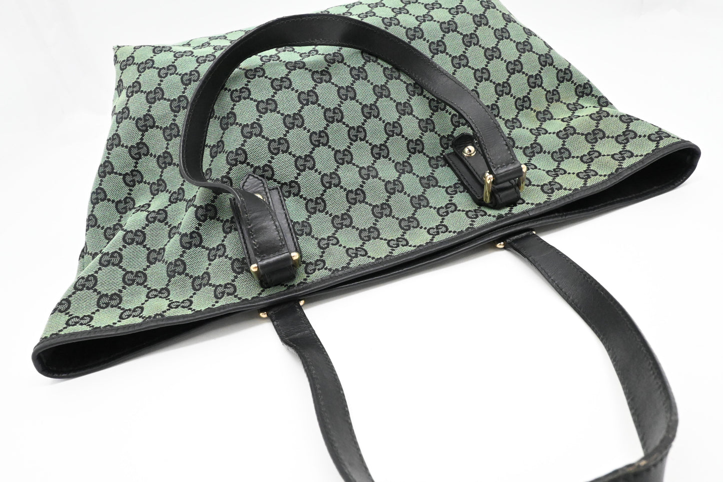 Gucci Shoulder Bag in Green GG Canvas