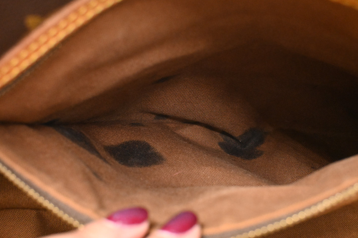 Louis Vuitton Sac Shopping 48 in Monogram Canvas