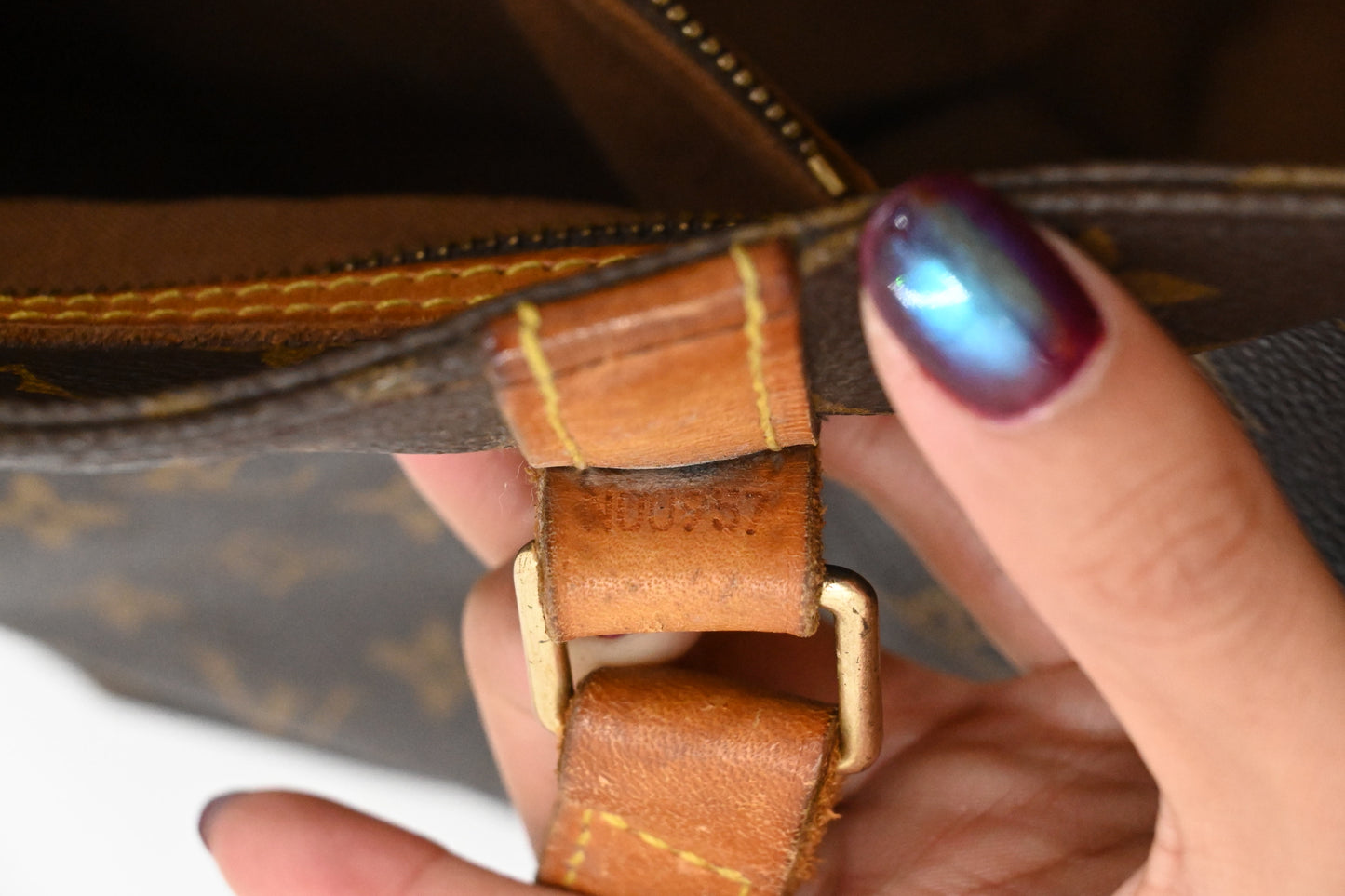 Louis Vuitton Sac Shopping 48 in Monogram Canvas