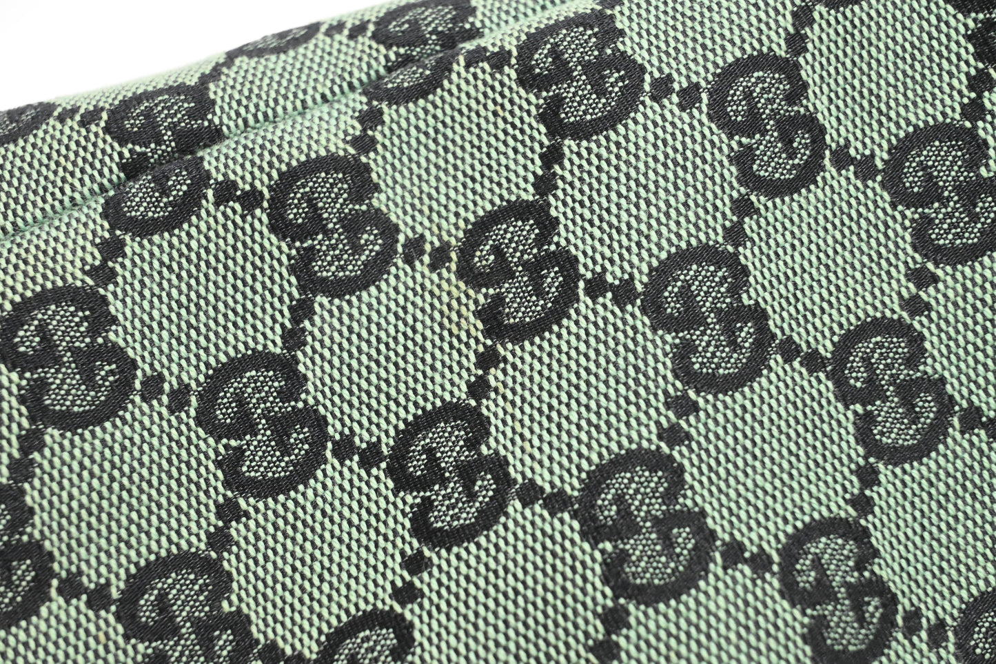 Gucci Shoulder Bag in Green GG Canvas
