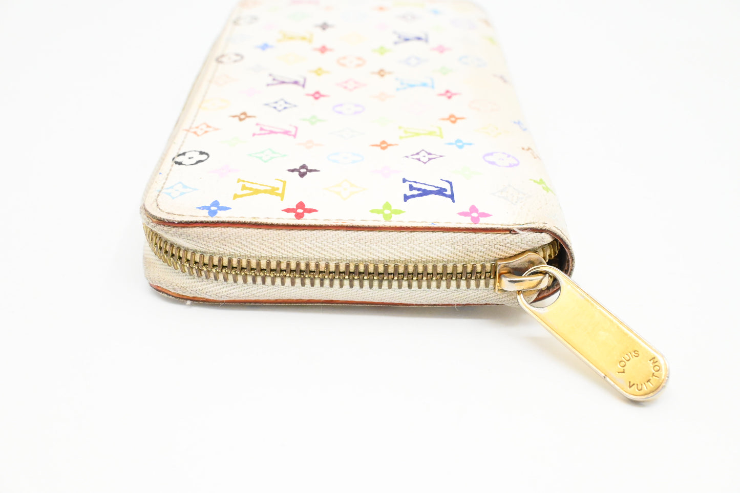 Louis Vuitton Long Zippy Wallet in White Multicolor Canvas