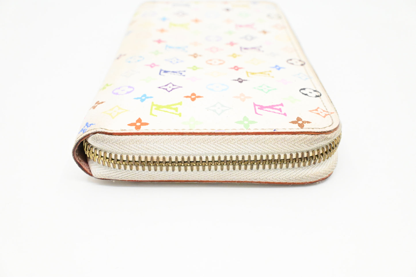 Louis Vuitton Long Zippy Wallet in White Multicolor Canvas