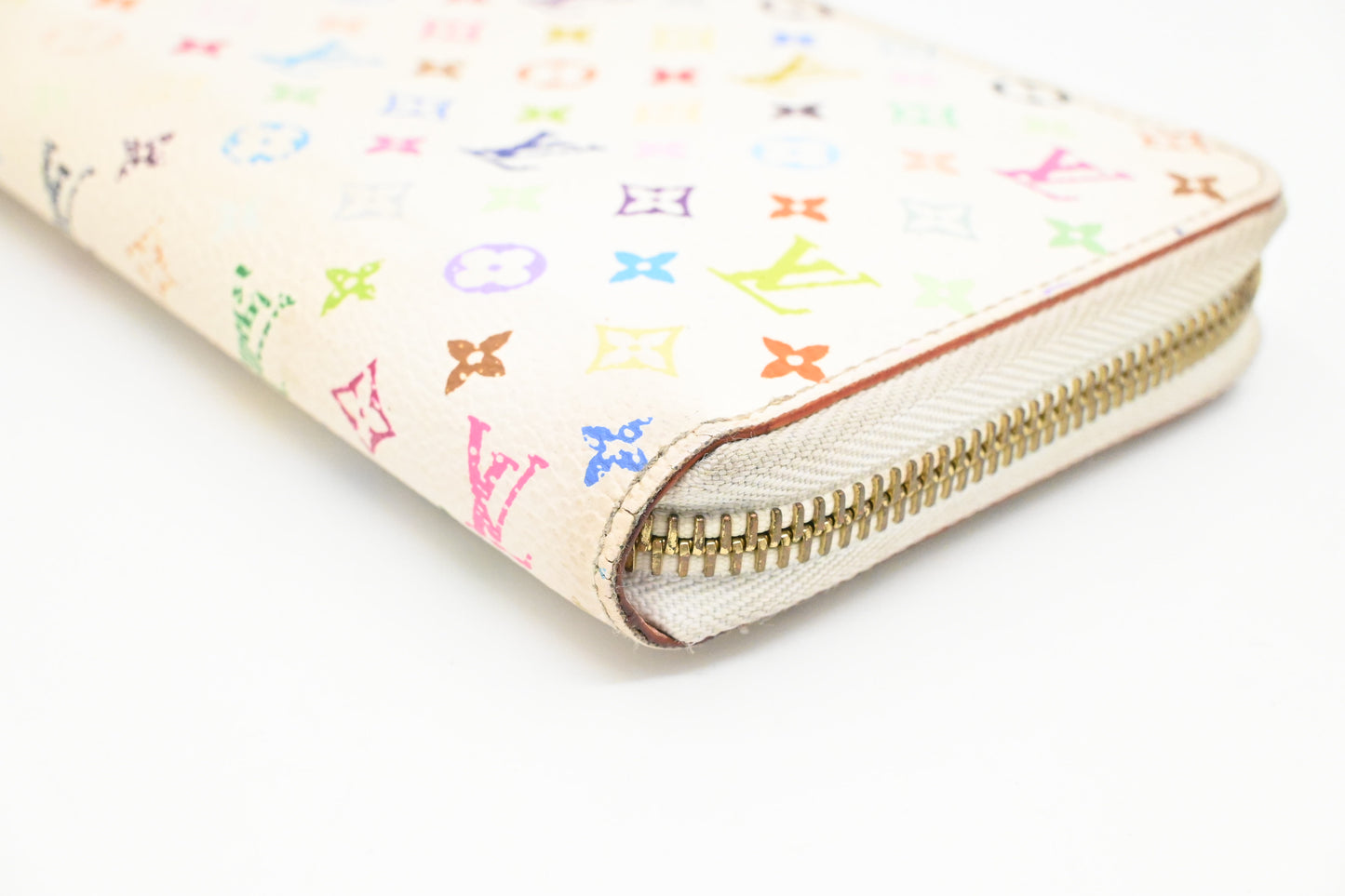 Louis Vuitton Long Zippy Wallet in White Multicolor Canvas