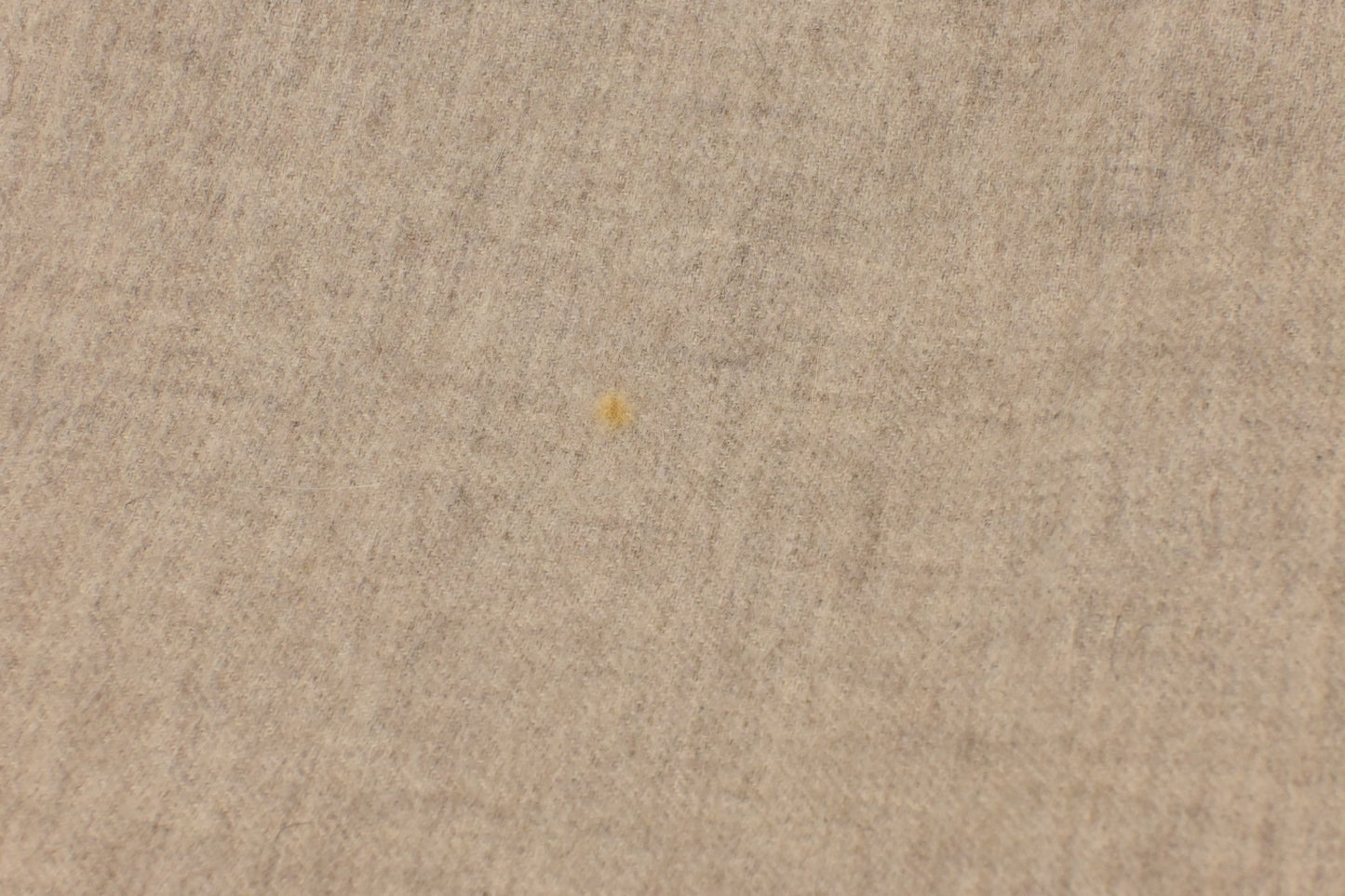 Chanel Shawl in Beige Cashmere