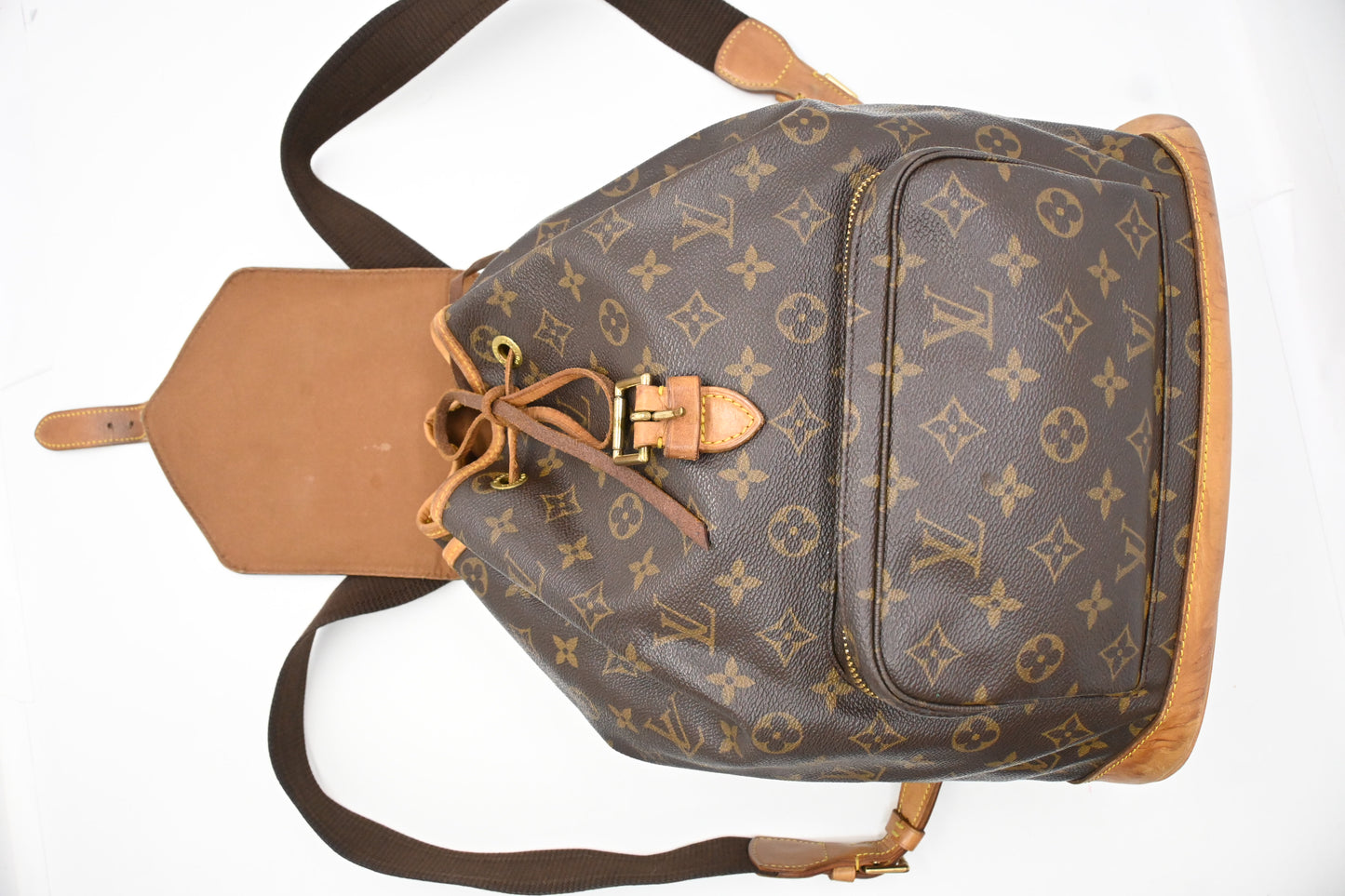 Louis Vuitton Montsouris GM in Monogram Canvas