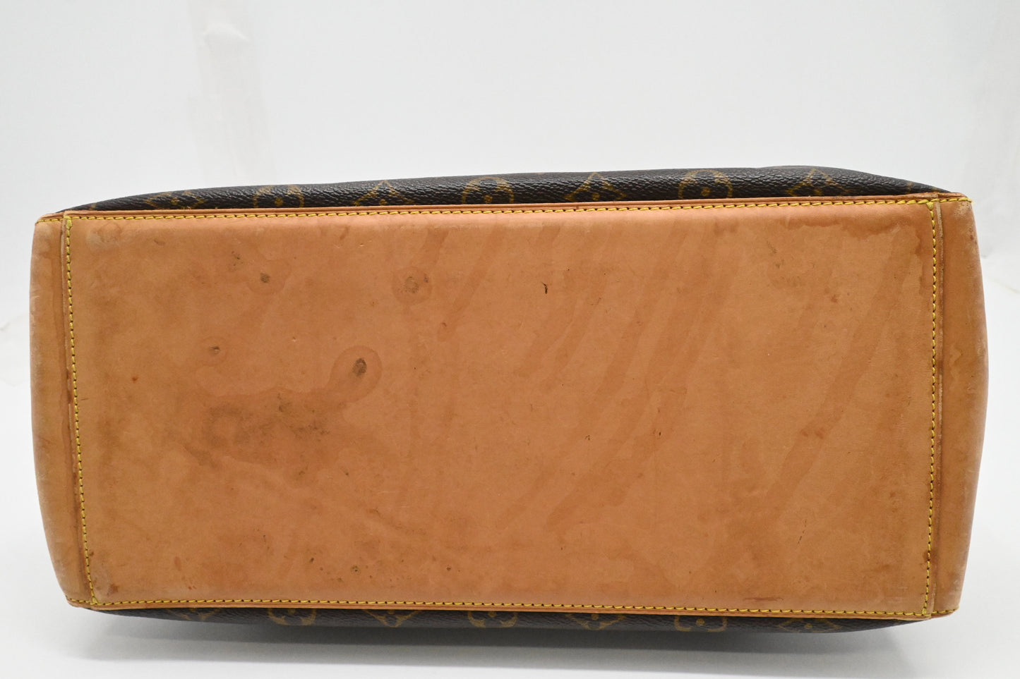 Louis Vuitton Cabas Mezzo in Monogram Canvas