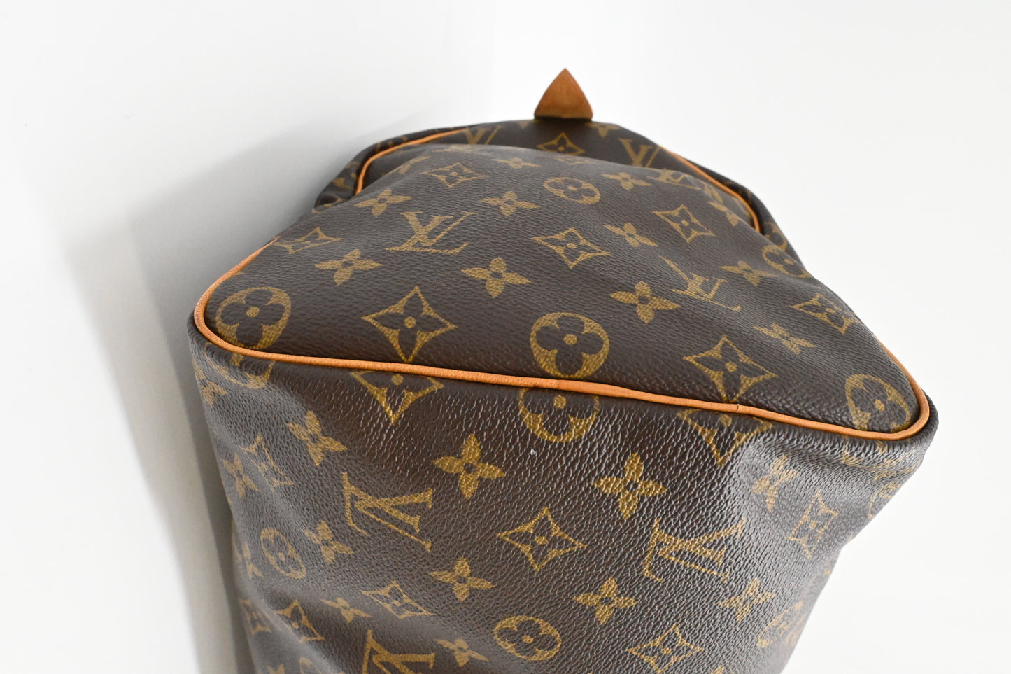 Louis Vuitton Speedy 40 in Monogram Canvas